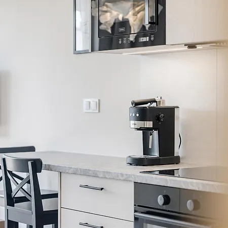 Bridge Corner Apartment *